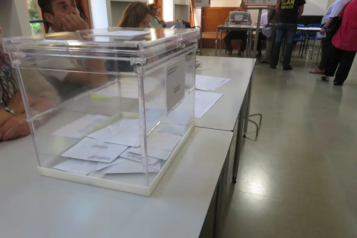 Peru organizes national election voting centers across Japan